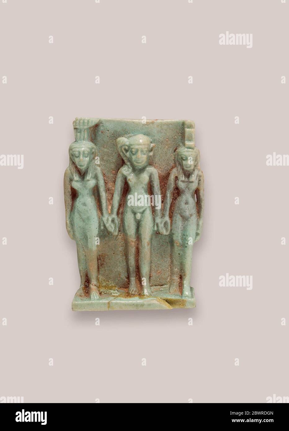Author: Ancient Egyptian. Amulet of Nephthys, Horus the Child, and Isis - Late Period, Dynasty 26 (664'525 BC) - Egyptian. Faience. 664 BC'525 BC. Stock Photo