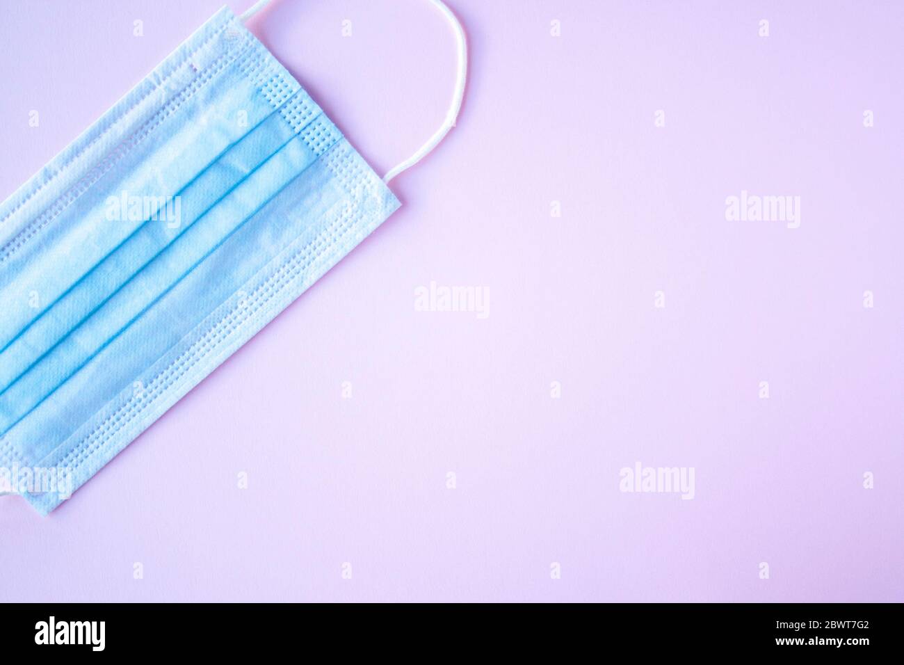 Blue sterile medical mask hi-res stock photography and images - Alamy