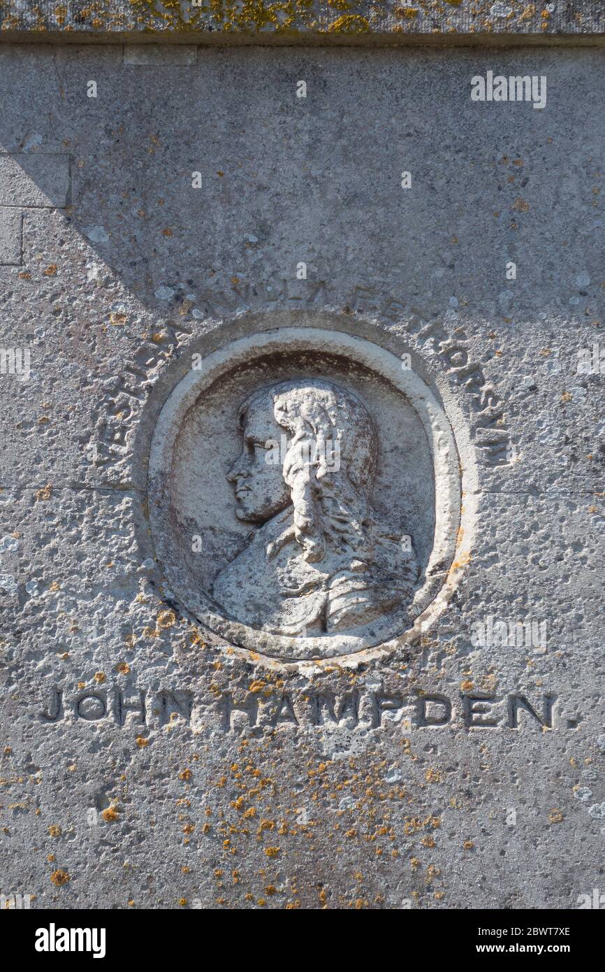 England, Oxfordshire, Chalgrove, Battle memorial to John Hampden Stock Photo