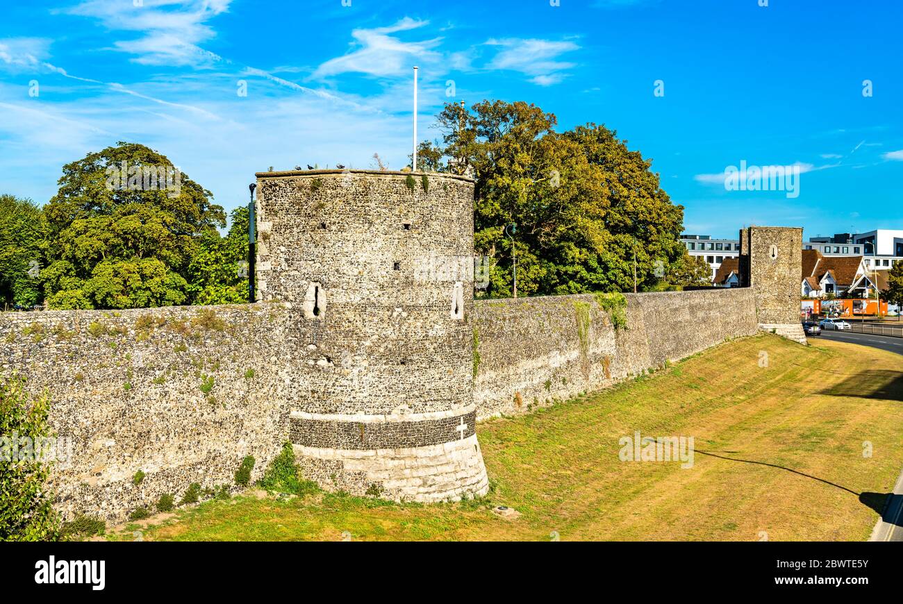 Canterbury city walls in Kent, England Stock Photo Alamy