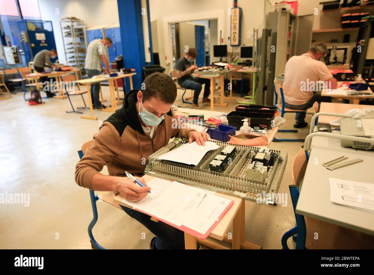 Technical high school students hi-res stock photography and images - Alamy