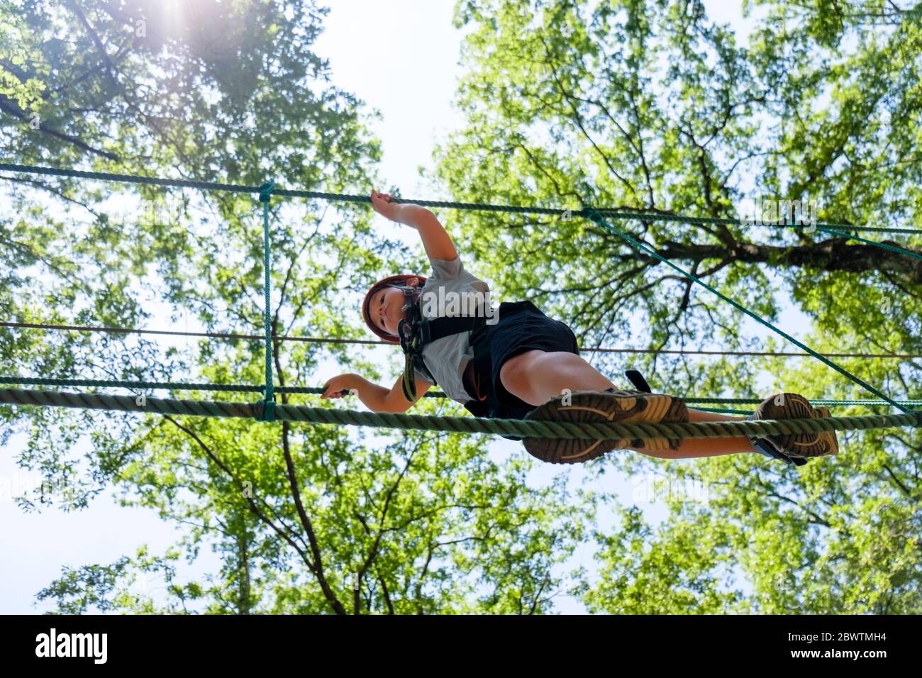 High rope walking hires stock photography and images Alamy