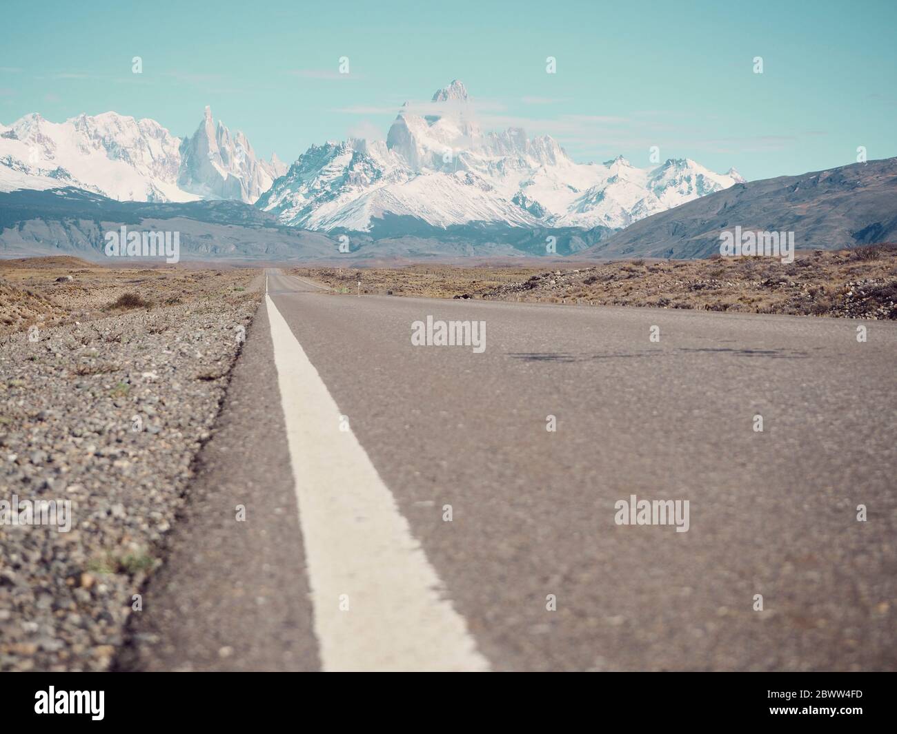 Surface level view of road to El Chalten and Parque Nacional Los Glaciares, El Chalten, Argentina Stock Photo