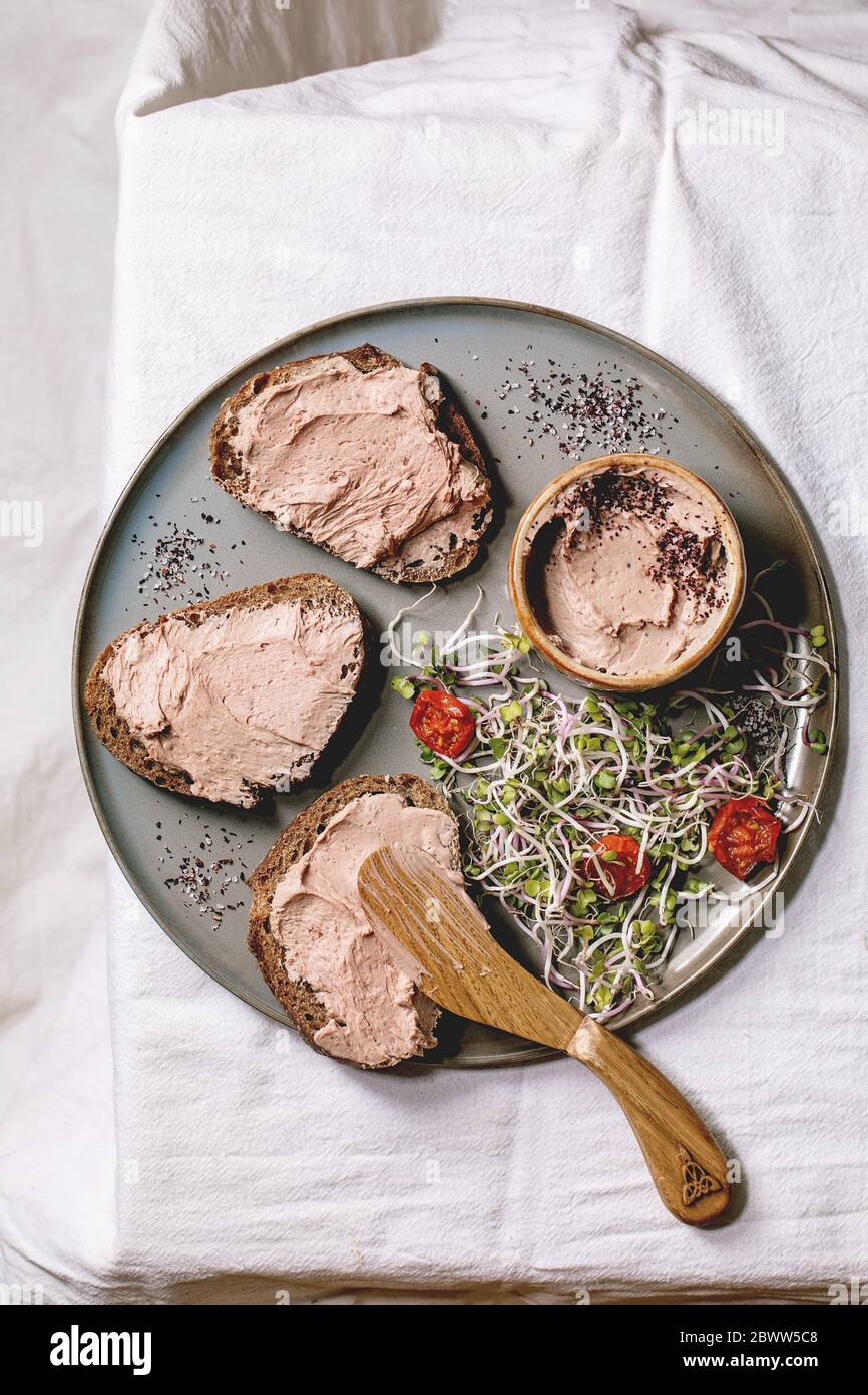 Chicken liver pate Stock Photo - Alamy