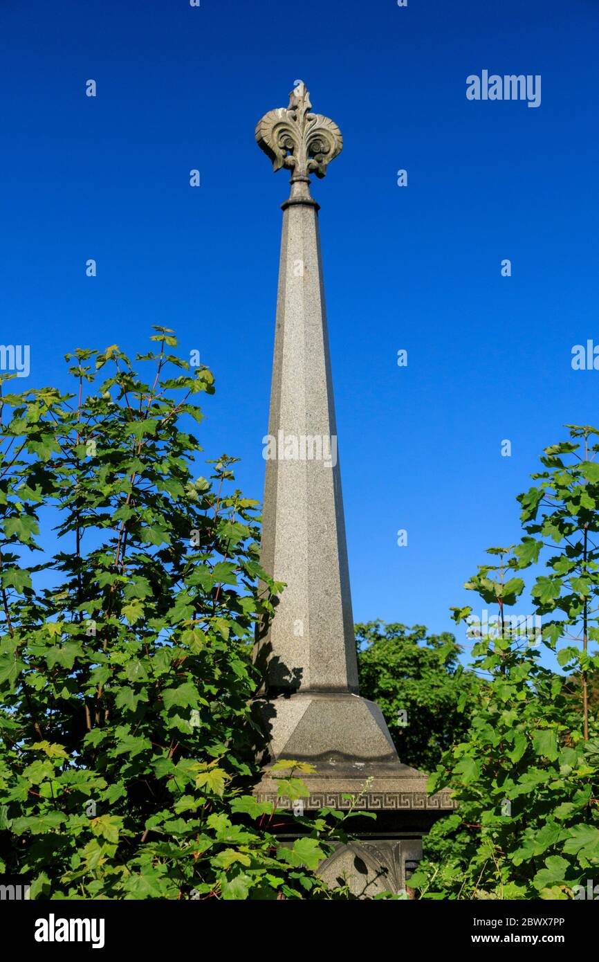 Victorian gravestone in Blackburn cemetery Stock Photo Alamy