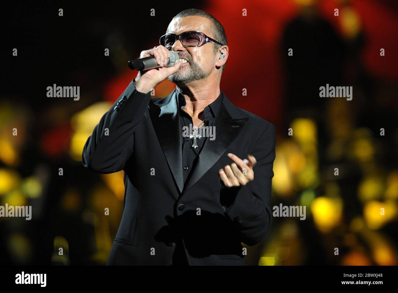 Michael George Opera George Michael Performs a Charity Gala Concert for Sidaction at The ...