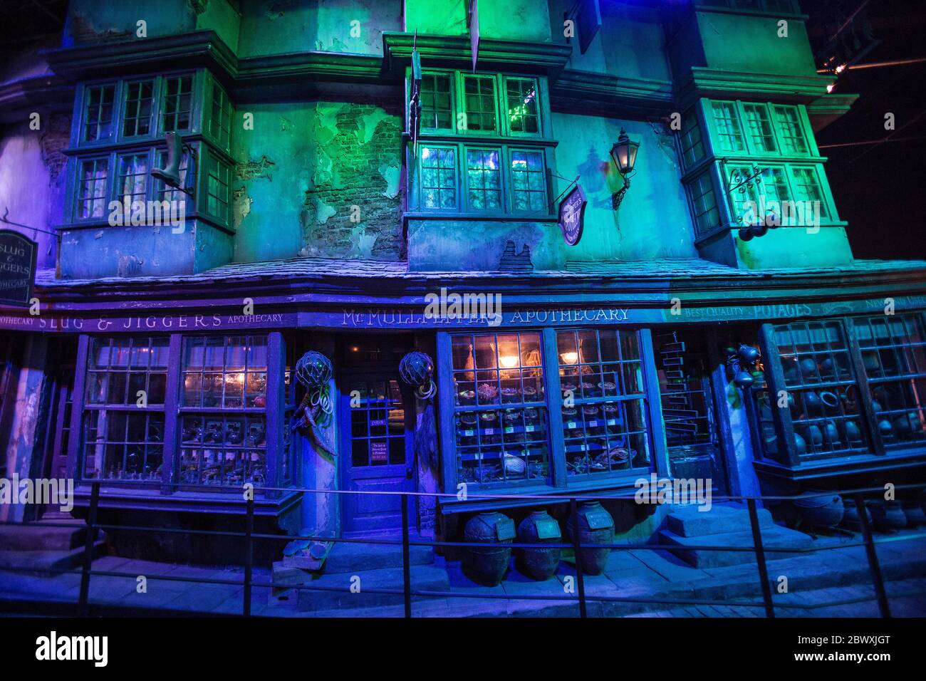 Interior scenes at Diagon Alley at the Harry Potter World Warner Bros ...