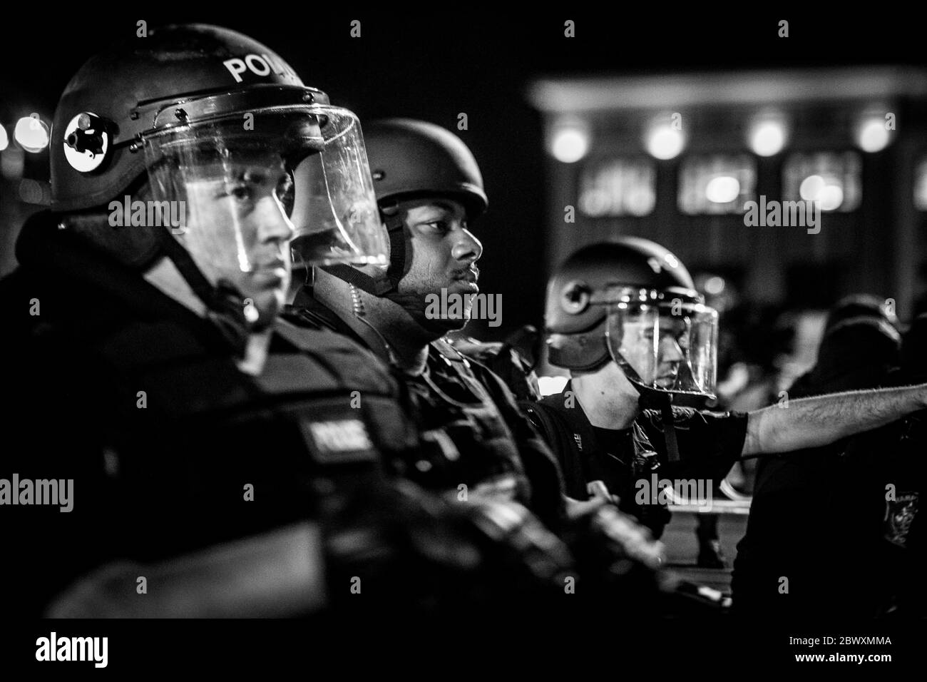Hampton, Virginia, USA. 2nd June, 2020. Hampton police and Hampton Sheriff deputies stood together in formation at the Peninsula Town Center on Tuesday June 2, 2020 in Hampton, VA. Local law enforcement from Hampton Police Department, Hampton Sheriff's Office, Newport News Police Department, Virginia State Police were on scene at the protest. Credit: John C. Clark/ZUMA Wire/Alamy Live News Stock Photo