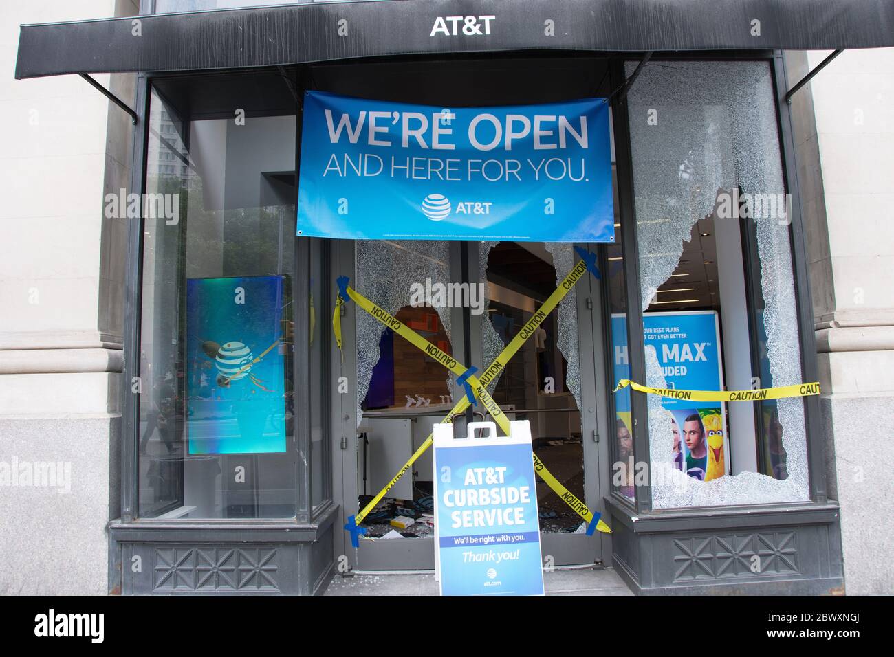 At&t store store hi-res stock photography and images - Alamy