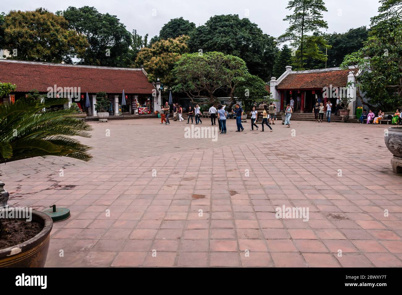 Tourists in the Temple of Literature, Hanoi Stock Photo
