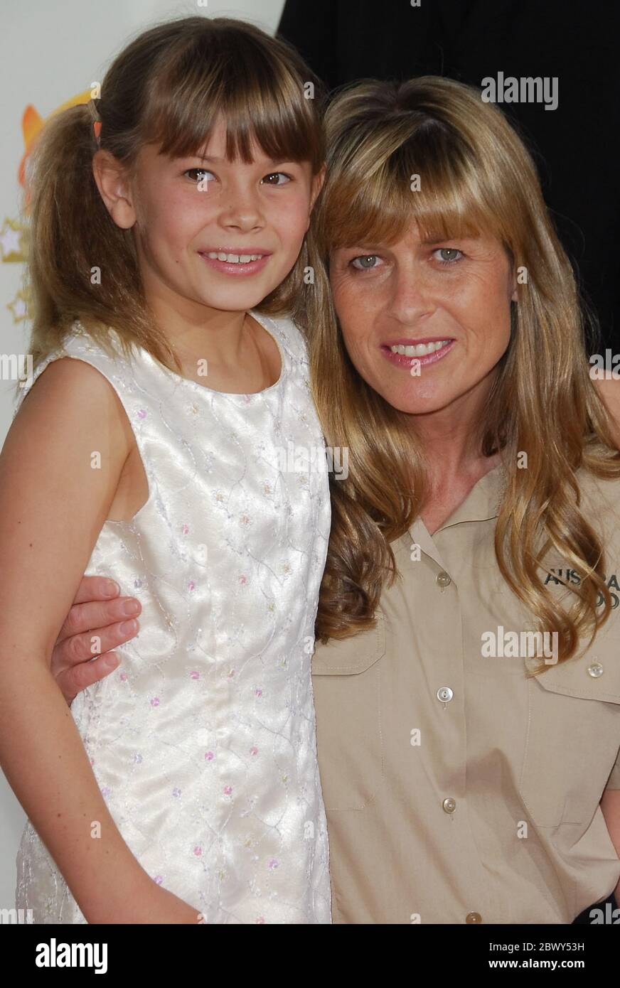 Terri irwin daughter bindi irwin hi-res stock photography and images ...
