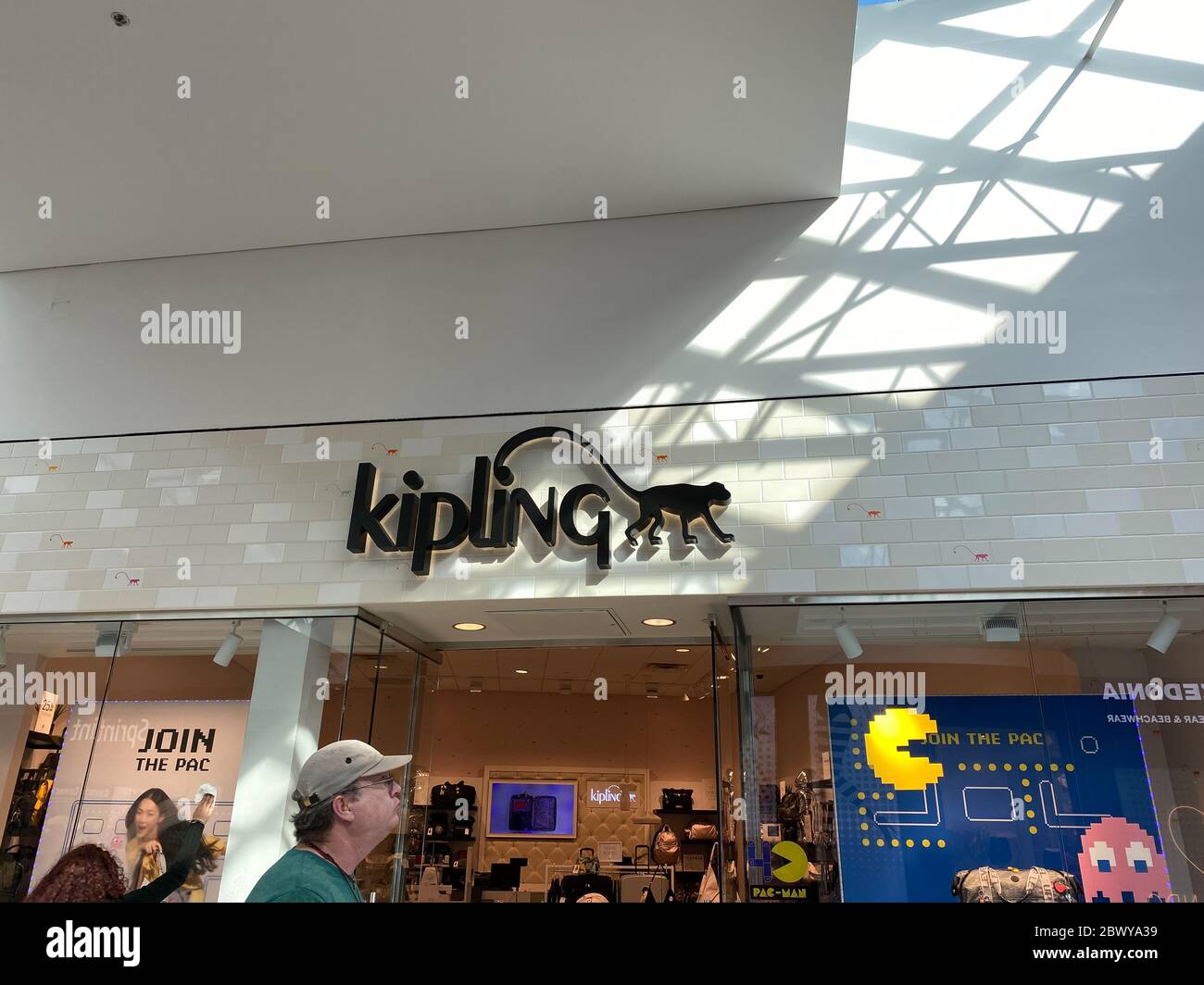 Orlando,FL/USA-2/17/20: The Kipling storefront at the MIllenia Mall in  Orlando, Florida Stock Photo - Alamy