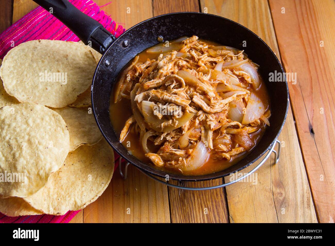 Traditional mexican chicken tinga Stock Photo Alamy