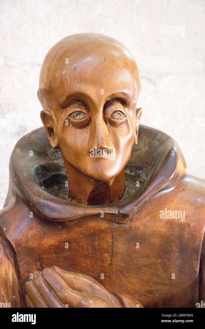 Saint hugues statue hires stock photography and images Alamy