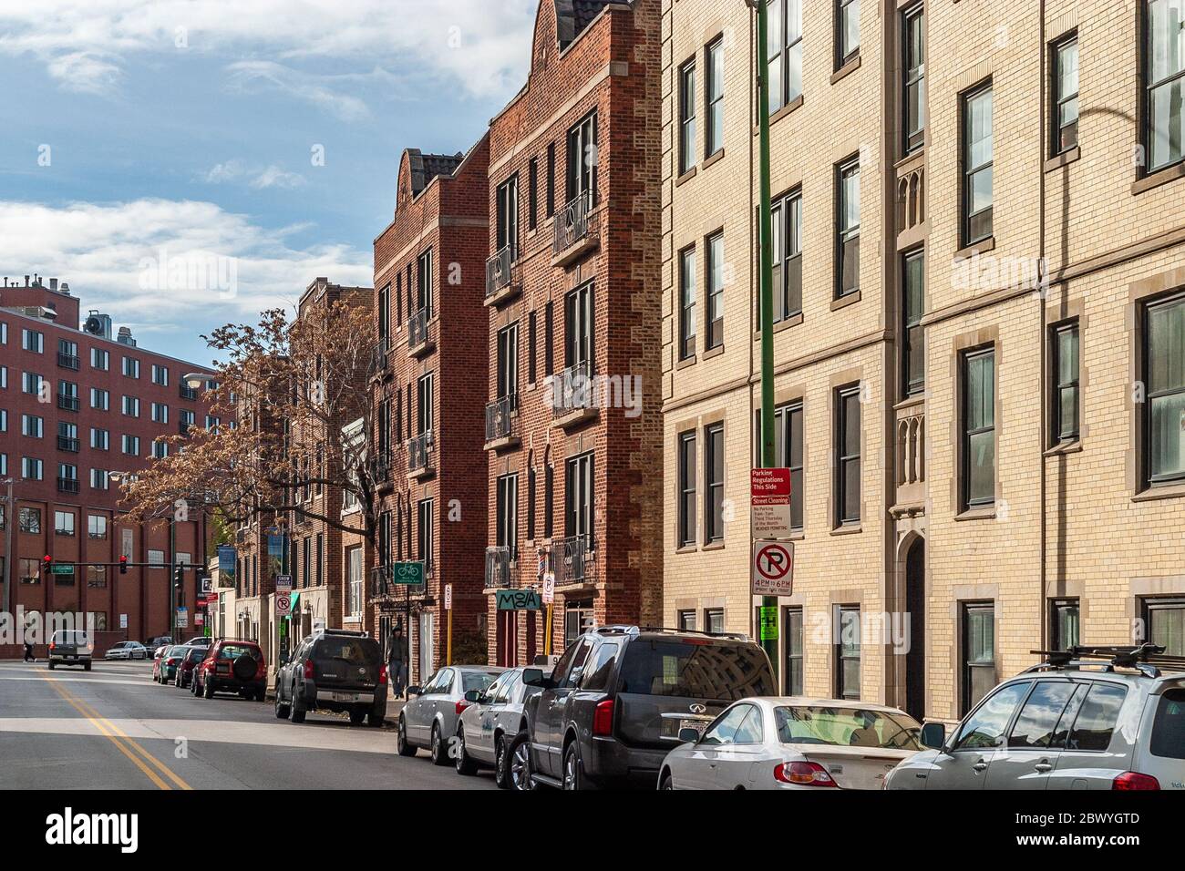 Multi unit apartments in the Lakeview neighborhood Stock Photo Alamy