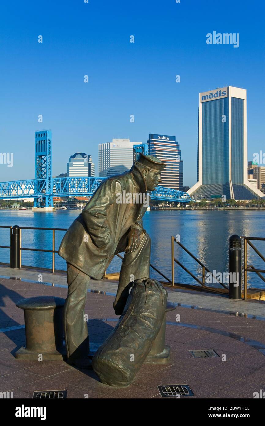 Navy memorial statue hires stock photography and images Alamy