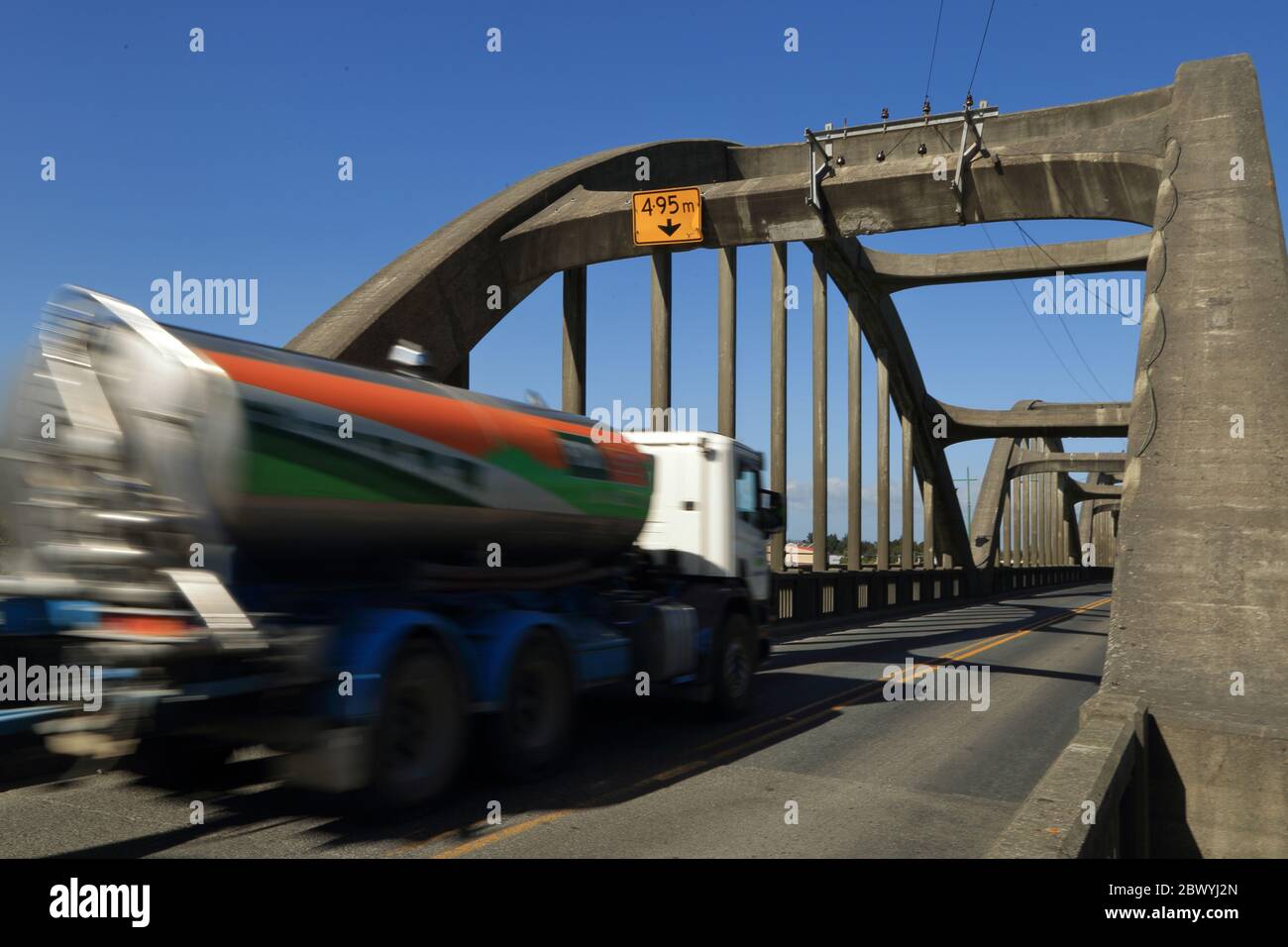 Milk tanker on Balclutha Bridge, South Otago, New Zealand Stock Photo