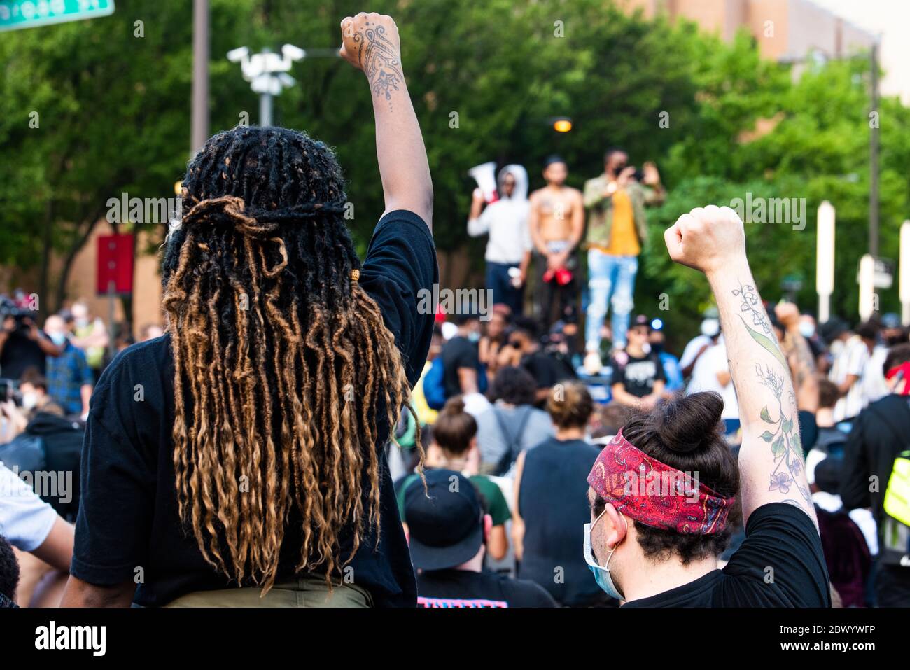Philadelphia, PA / USA. Hundreds of Philadelphians defied curfew after marching through center city. June 03 2020. Credit: Christopher Evens / Alamy Live News Stock Photo