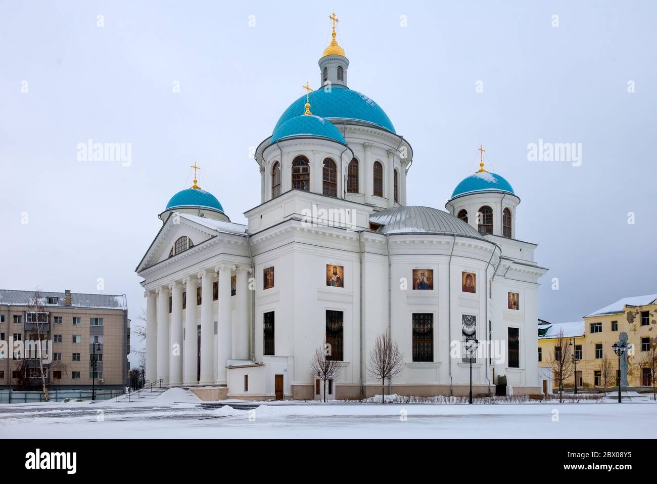 Cathedral of the Kazan Icon of the Mother of God on a winter night ...