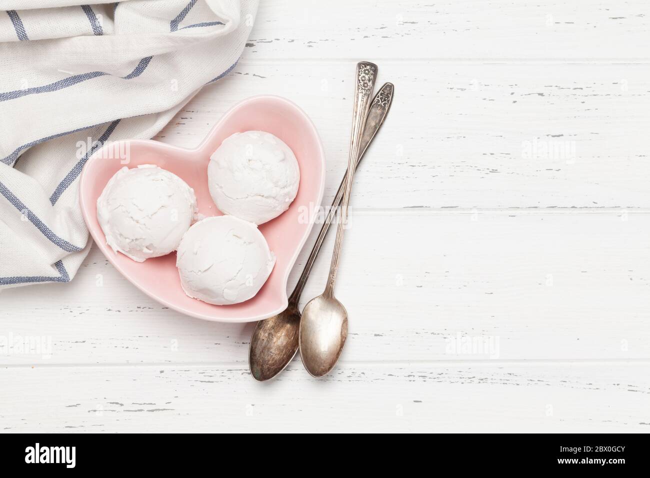 egg shaped ice cream scoop