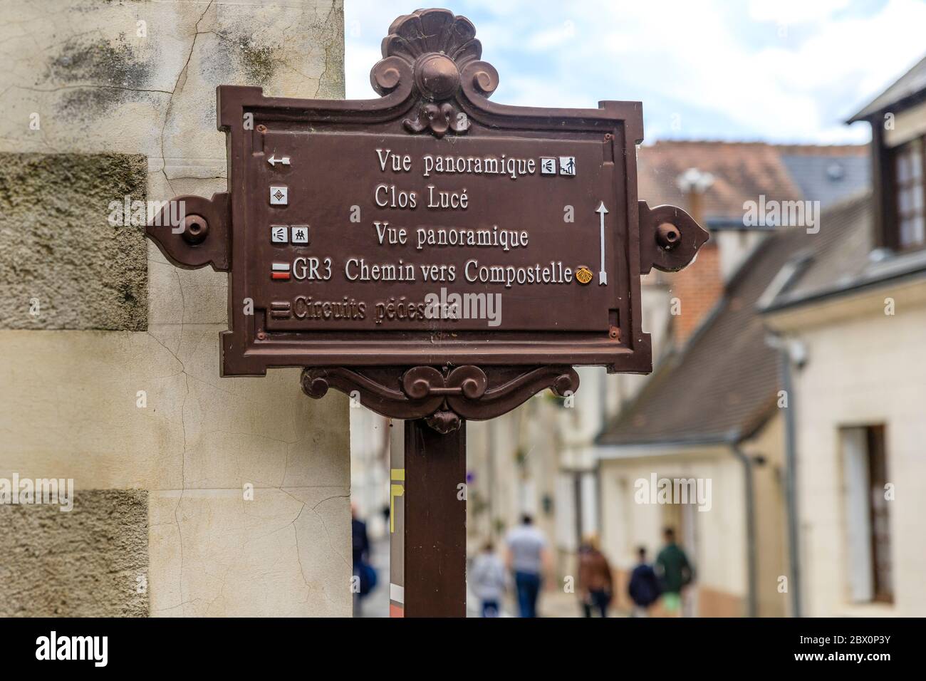 France, Indre et Loire, Loire Valley listed as World Heritage by UNESCO, Amboise, direction sign // France, Indre-et-Loire (37), Val de Loire classé P Stock Photo