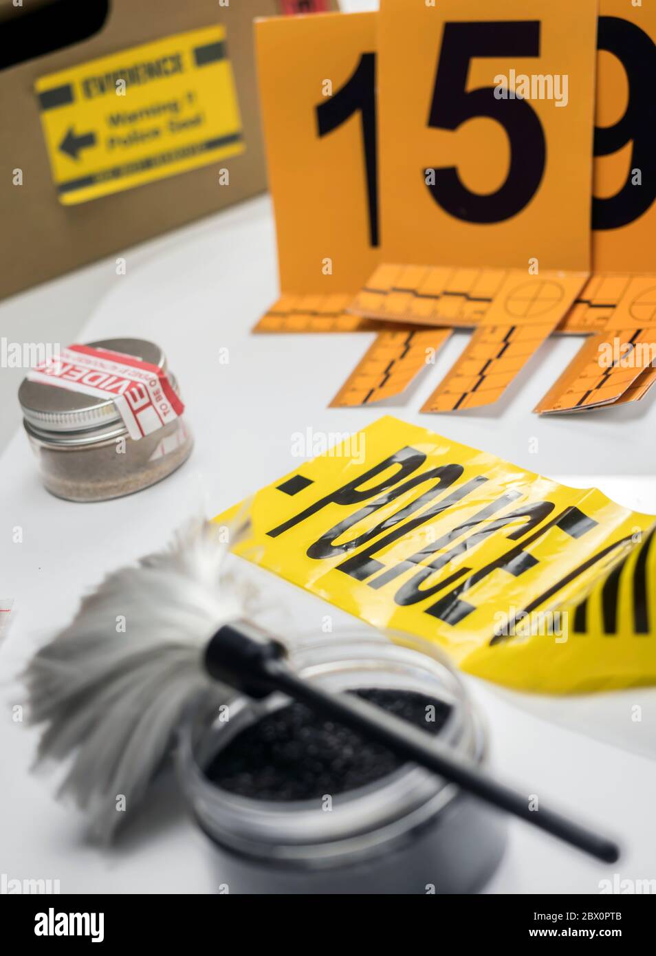 Forensic lab equipment hires stock photography and images Alamy