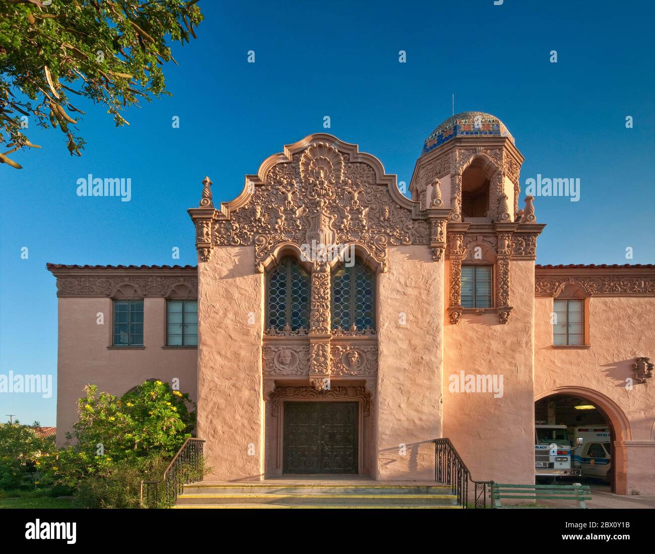 Historic City Hall (1928), Spanish Colonial style, now fire station, Weslaco, Rio Grande Valley, Texas, USA Stock Photo