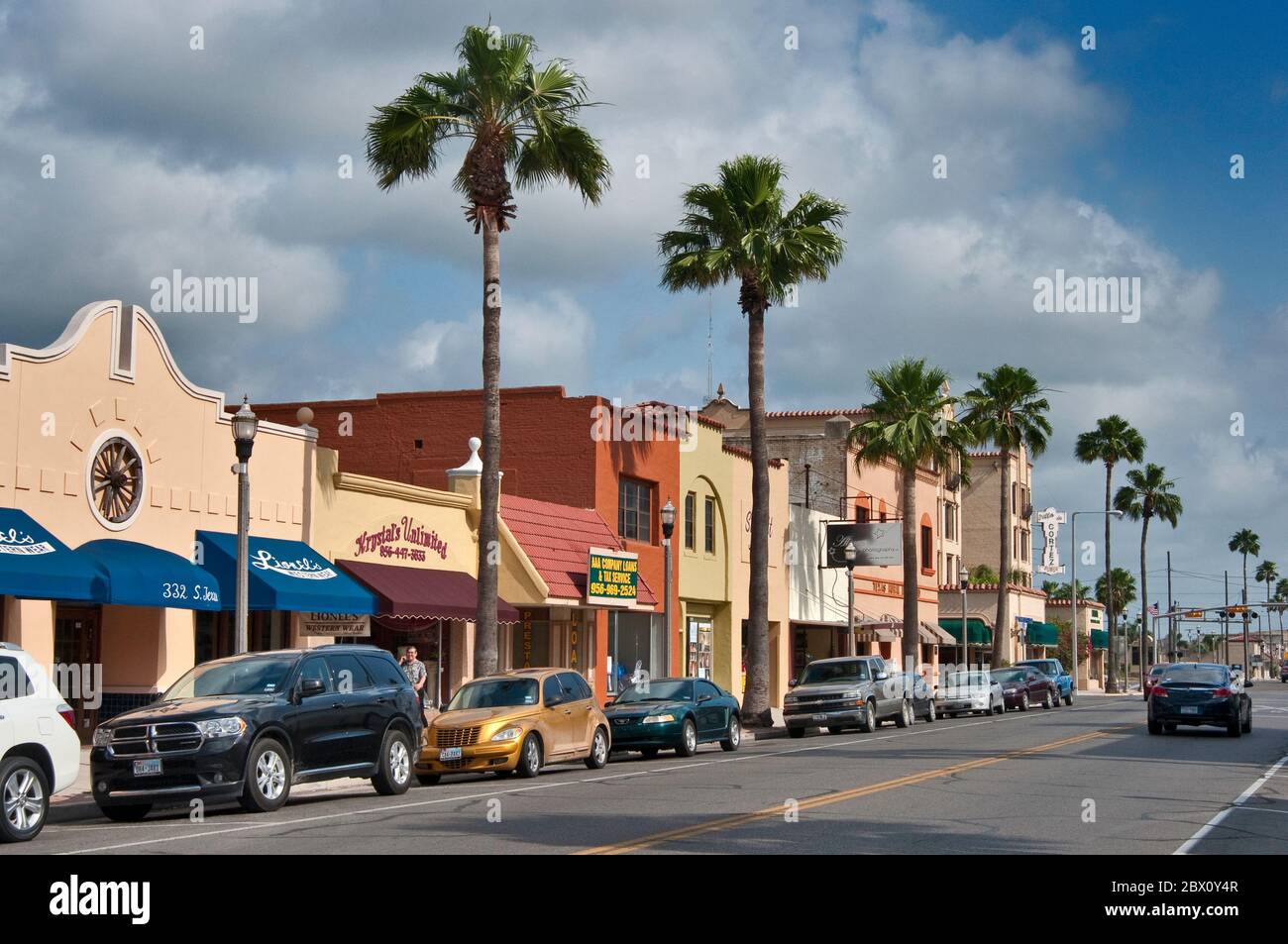 South Texas Avenue in Weslaco, Rio Grande Valley, Texas, USA Stock Photo