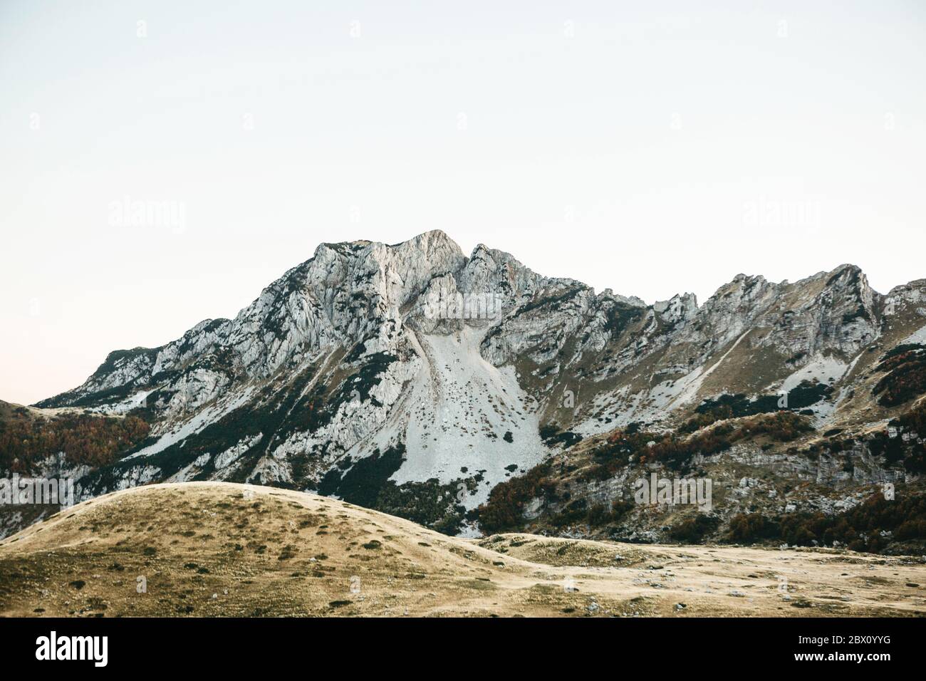 Beautiful natural mountain hi-res stock photography and images - Alamy