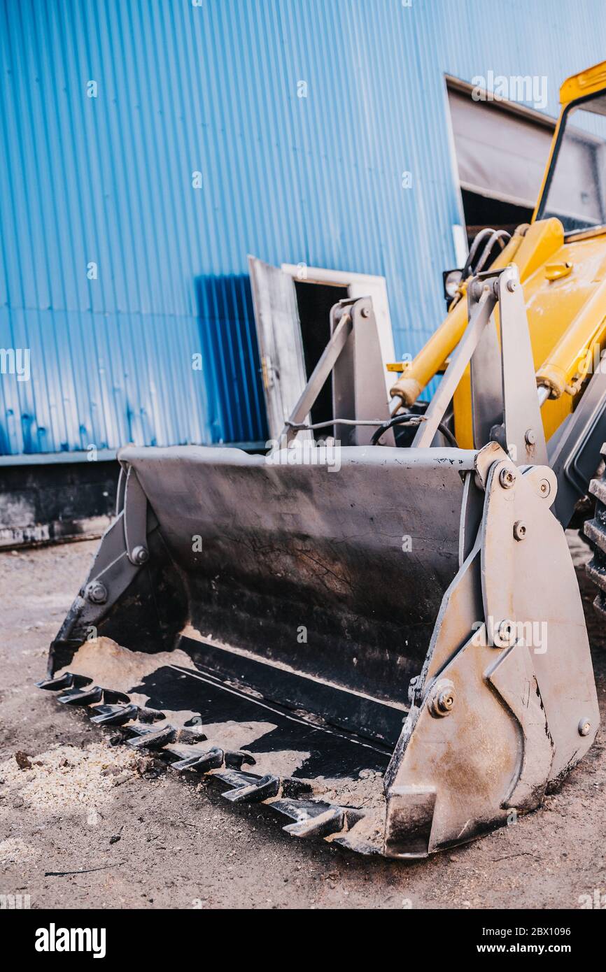 Wheeled Dozer Bucket Industrial Heavy Equipment Stock Photo Alamy
