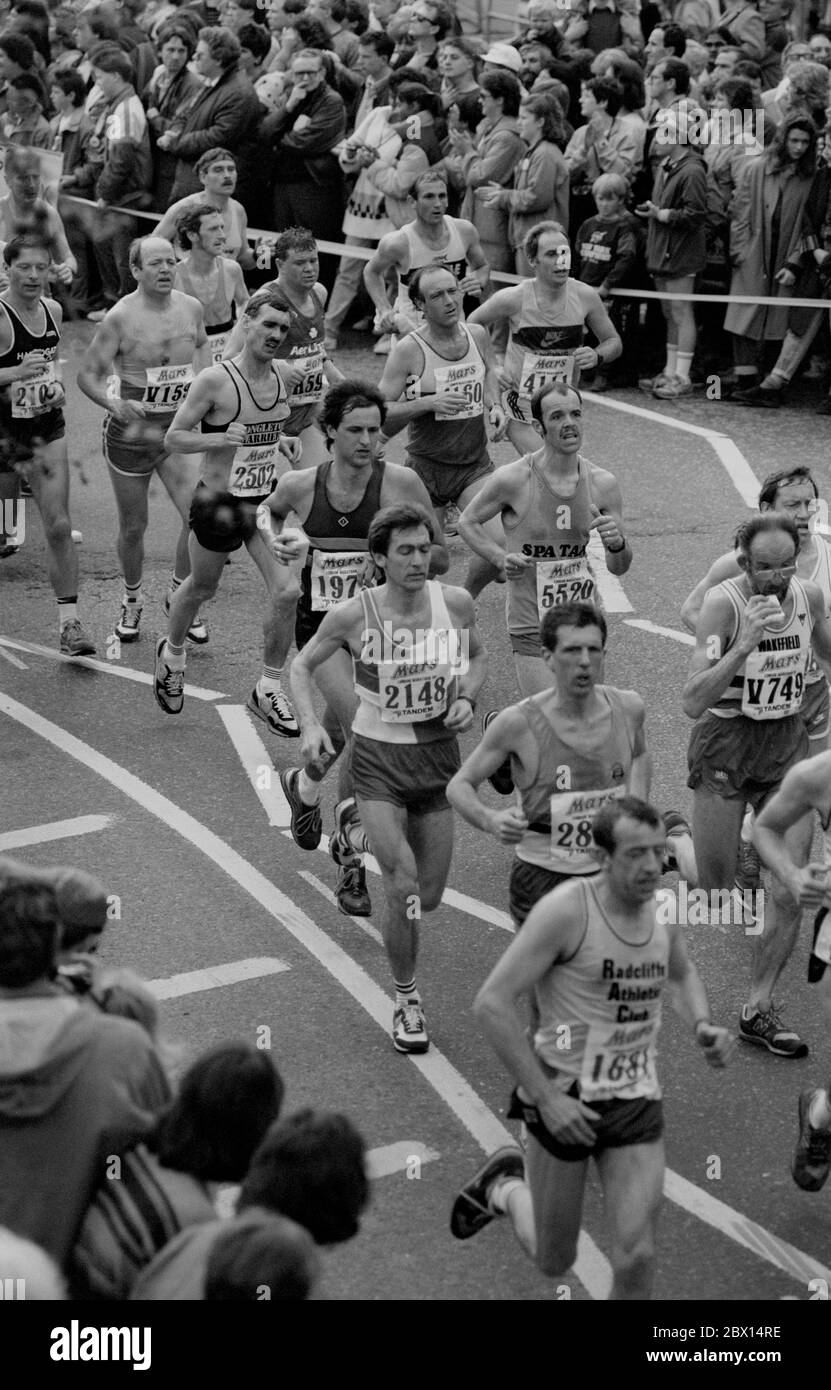 Runners in the 1988 Mars London Marathon Stock Photo Alamy