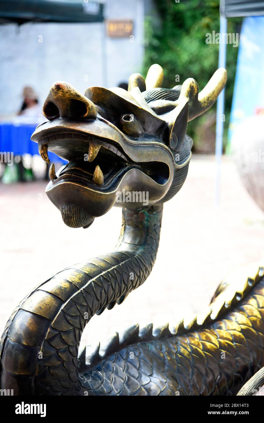 In grounds dragon temple hi-res stock photography and images - Alamy