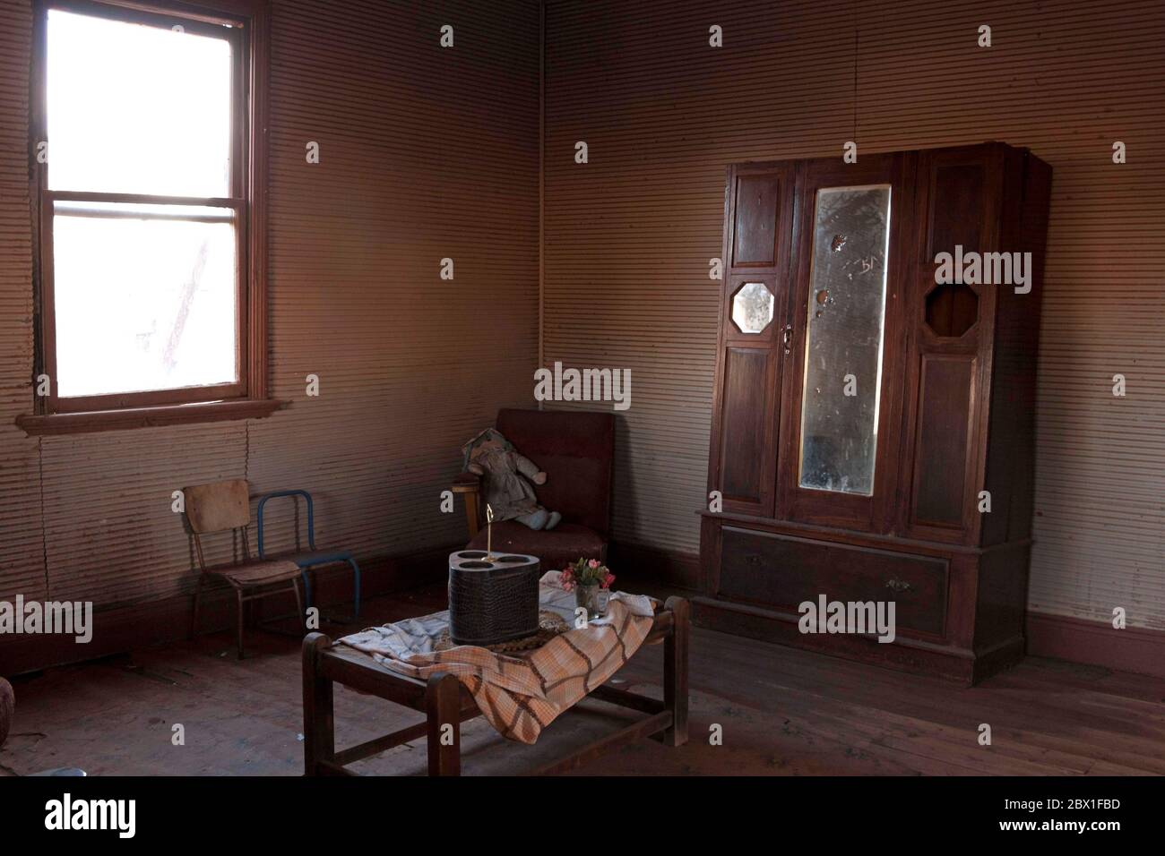 Living room in a  historical gold mining town, Gwalia, Leonora, Western Australia Stock Photo