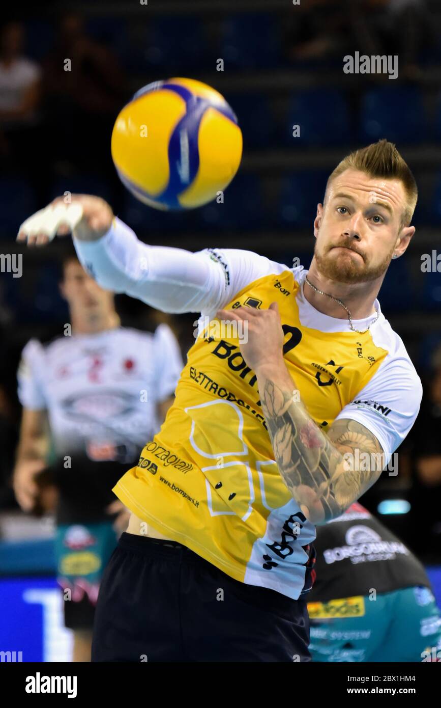 Samsung volley hi-res stock photography and images - Page 11 - Alamy