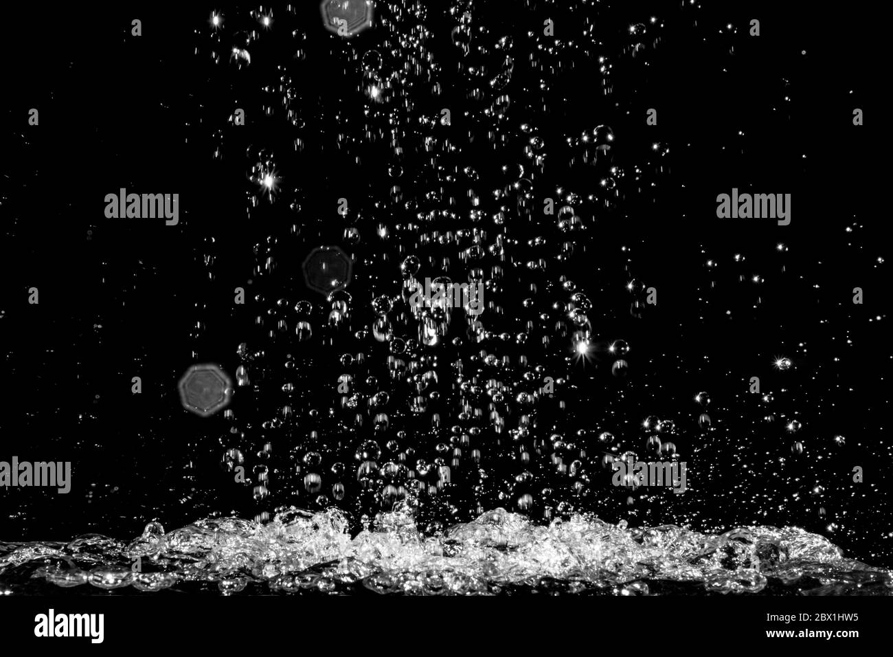 Crown water splash Black and White Stock Photos & Images - Alamy