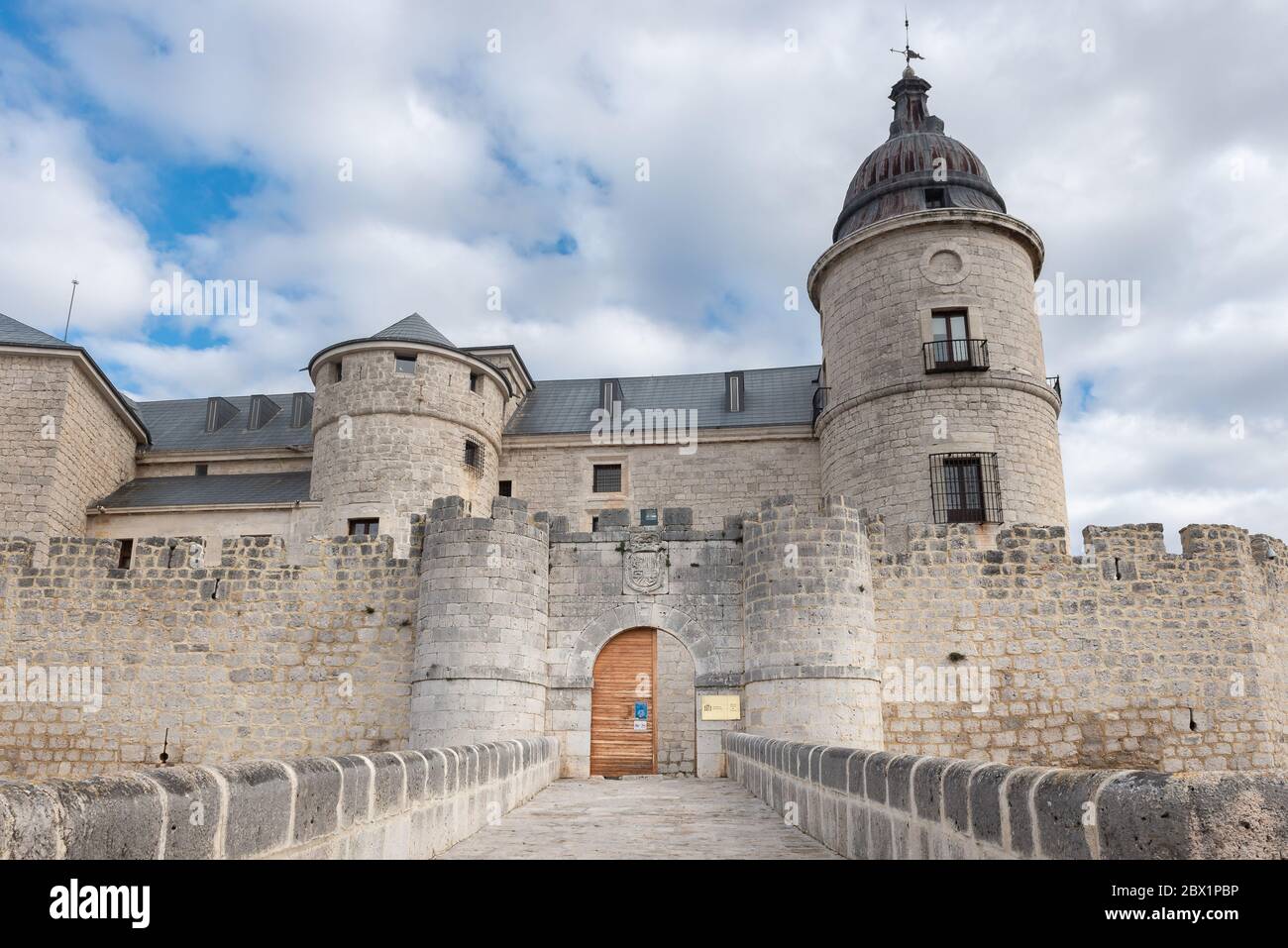 Castle Of Simancas Valladolid Province Spain Stock Photo Alamy