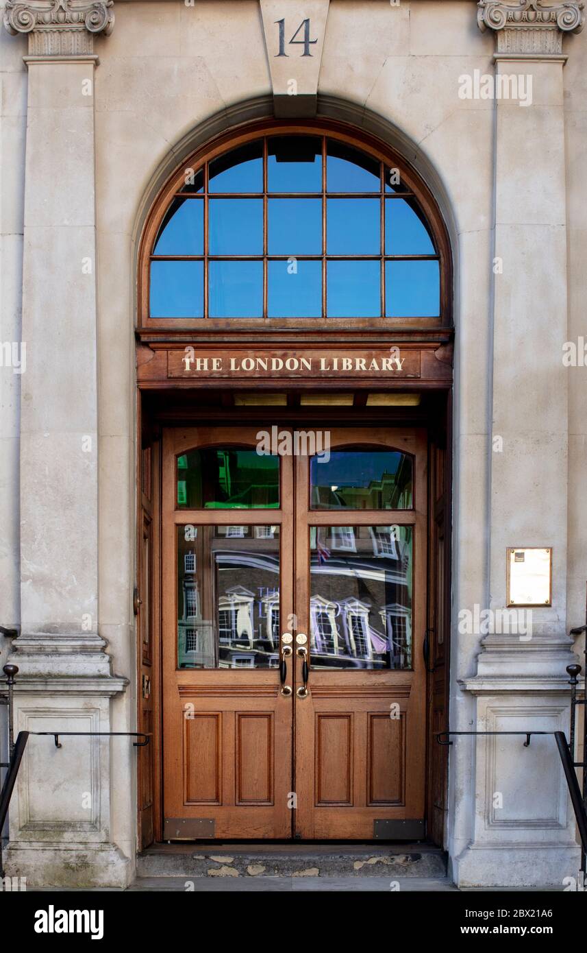 Carlyle square london hi-res stock photography and images - Alamy