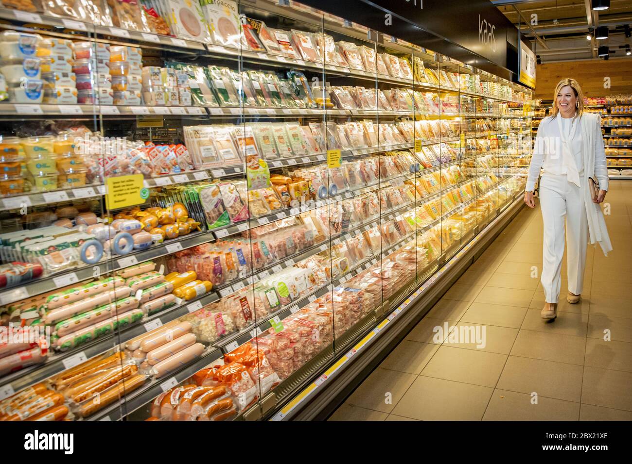 Queen Maxima Of The Netherlands At Nijmegen Fenikshof At Supermarket Jumbo In Nijmegen On June 04 Guidance from the gods above. https www alamy com queen maxima of the netherlands at nijmegen fenikshof at supermarket jumbo in nijmegen on june 04 2020 for a workvisit she talks with box fillers cashiers and employees of the fresh department about changes in supermarkets since mid march to ensure the food supply and health of staff and customersphoto albert nieboer netherlands out point de vue out image360233846 html