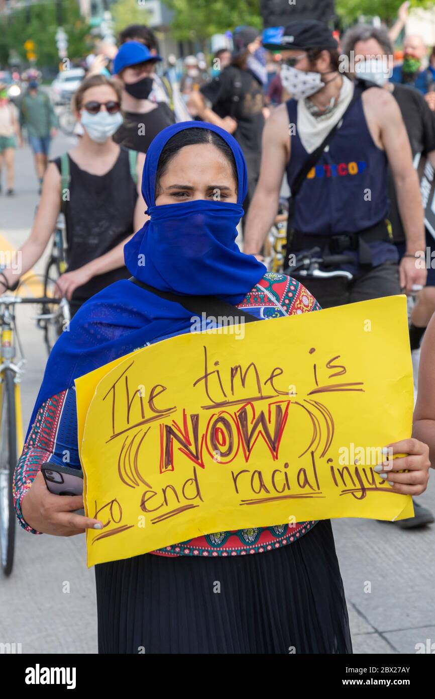 Detroit, United States. 03rd June, 2020. Detroit, Michigan - For the sixth day in a row, protesters marched in Detroit to protest police brutality and the police killing of George Floyd in Minneapolis. Credit: Jim West/Alamy Live News Stock Photo