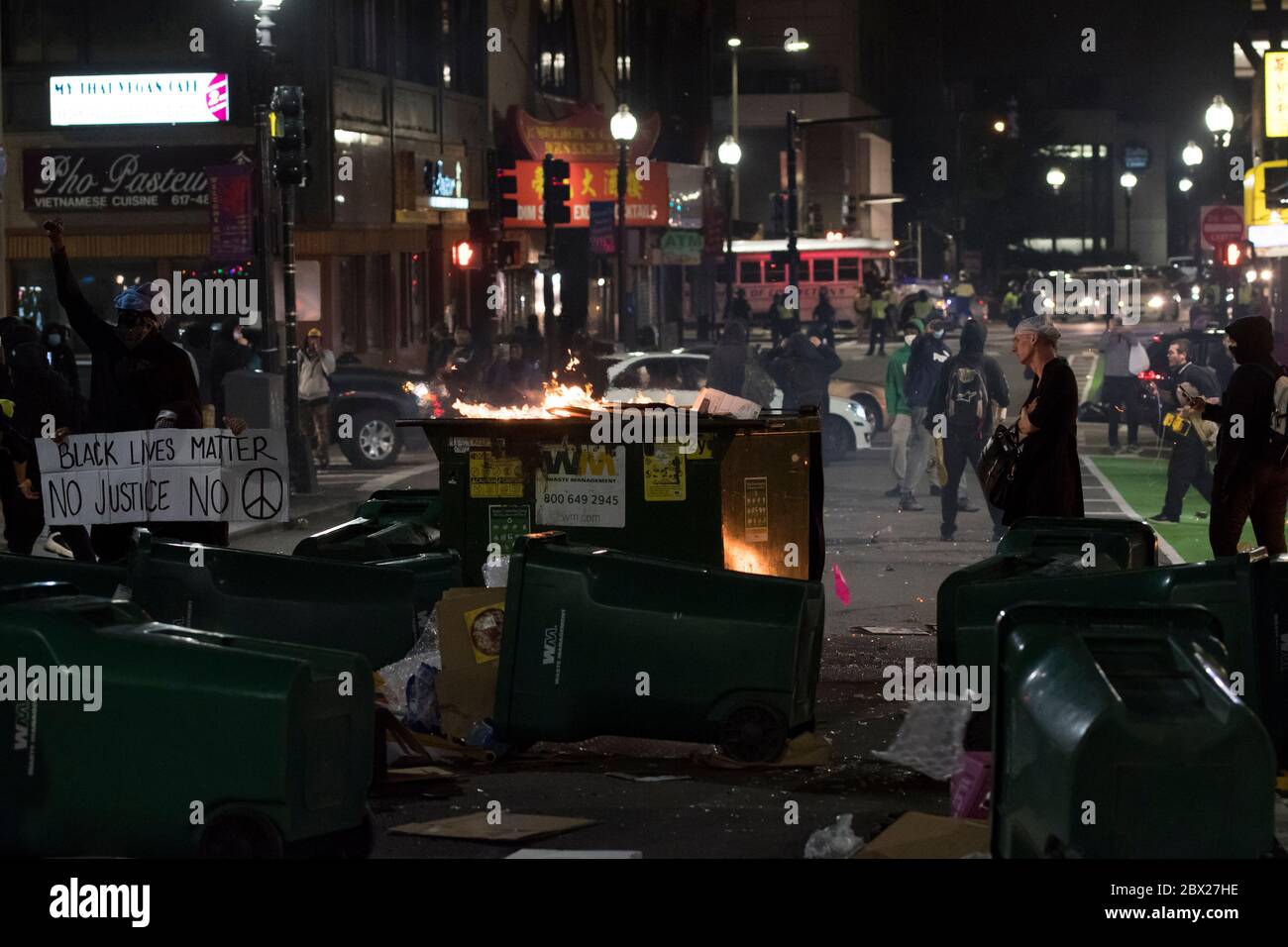 Race riots 2020 hi-res stock photography and images - Alamy