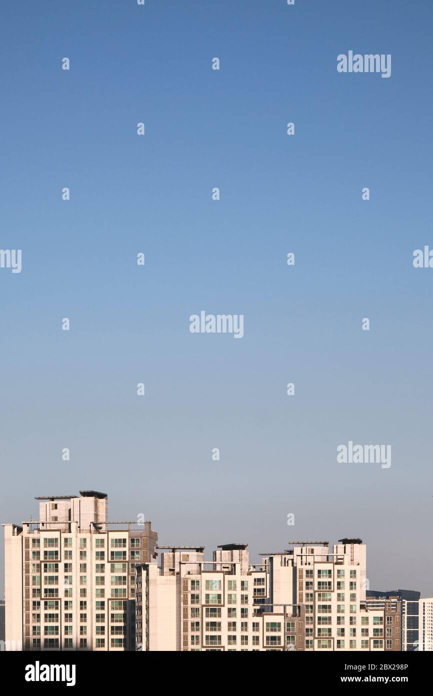 Abstract modern city sky hi-res stock photography and images - Alamy