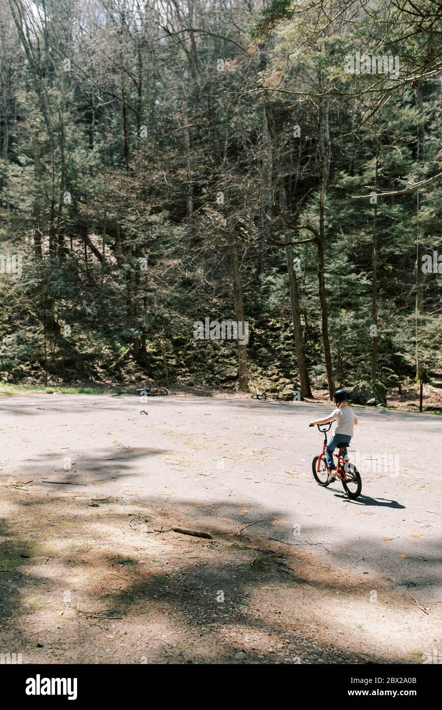 Bike without wheels hires stock photography and images Alamy