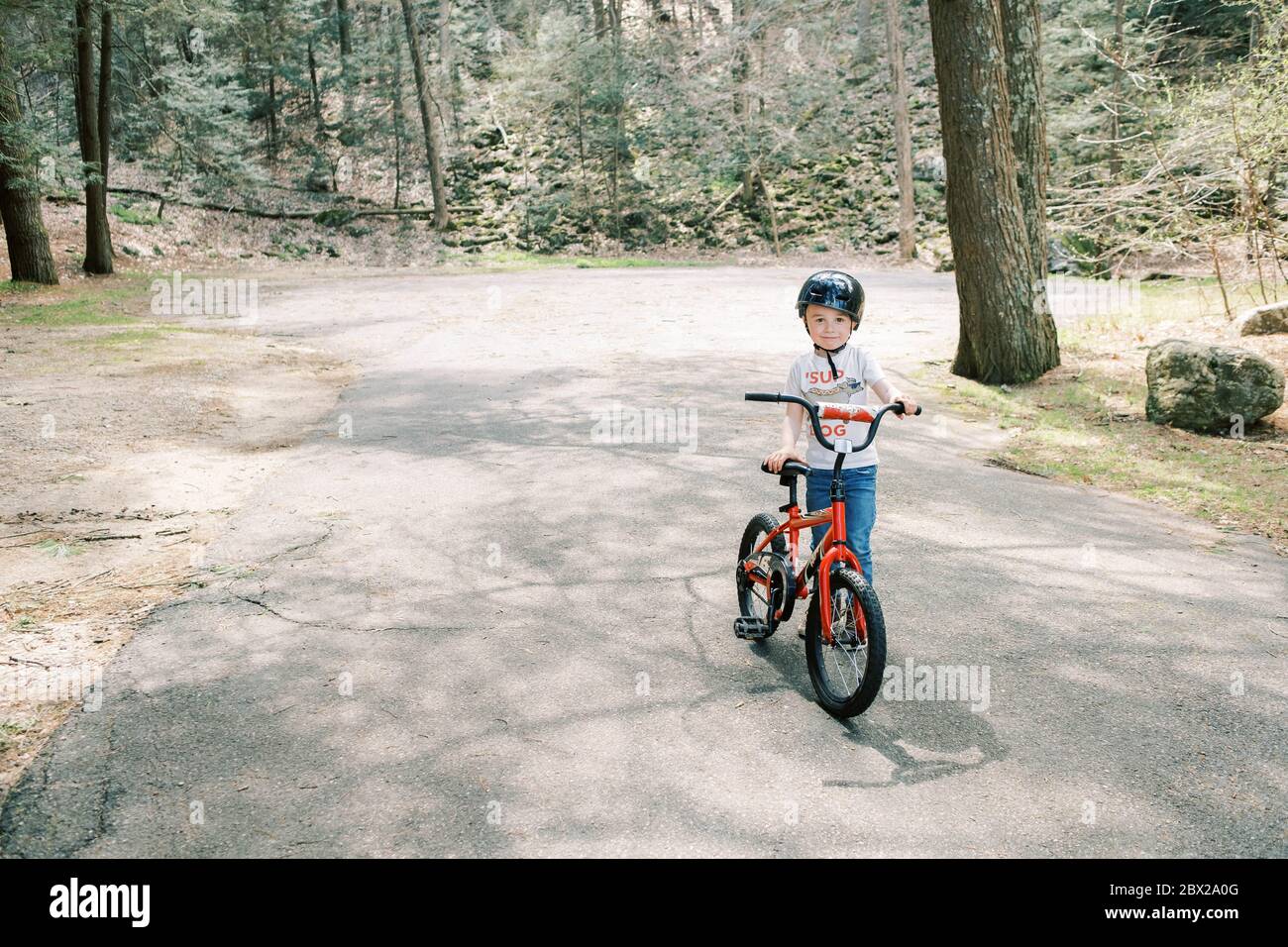 Cycling without a helmet hires stock photography and images Alamy