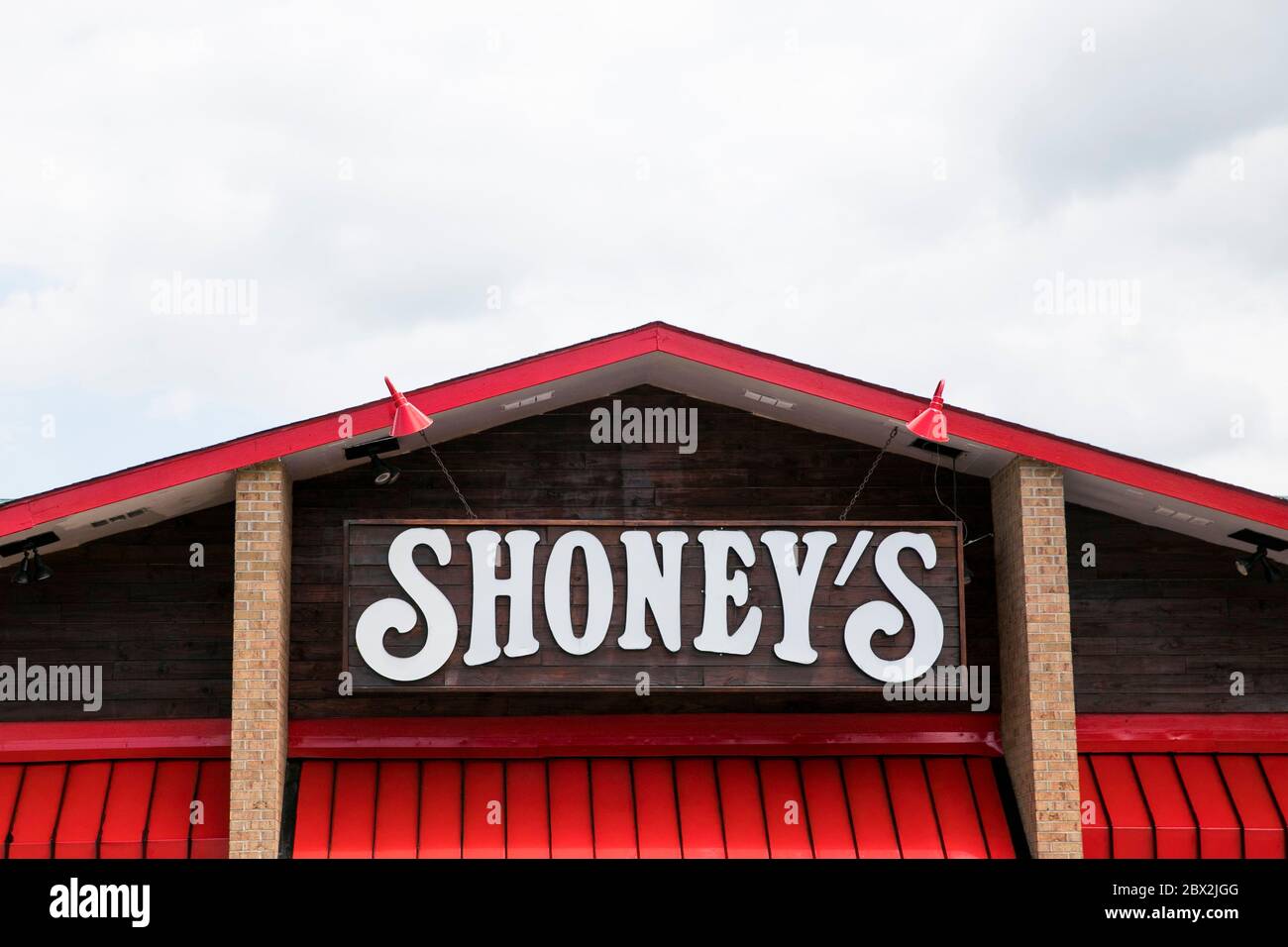 A logo sign outside of a Shoney's restaurant location in Charleston, West Virginia on May 29, 2020. Stock Photo