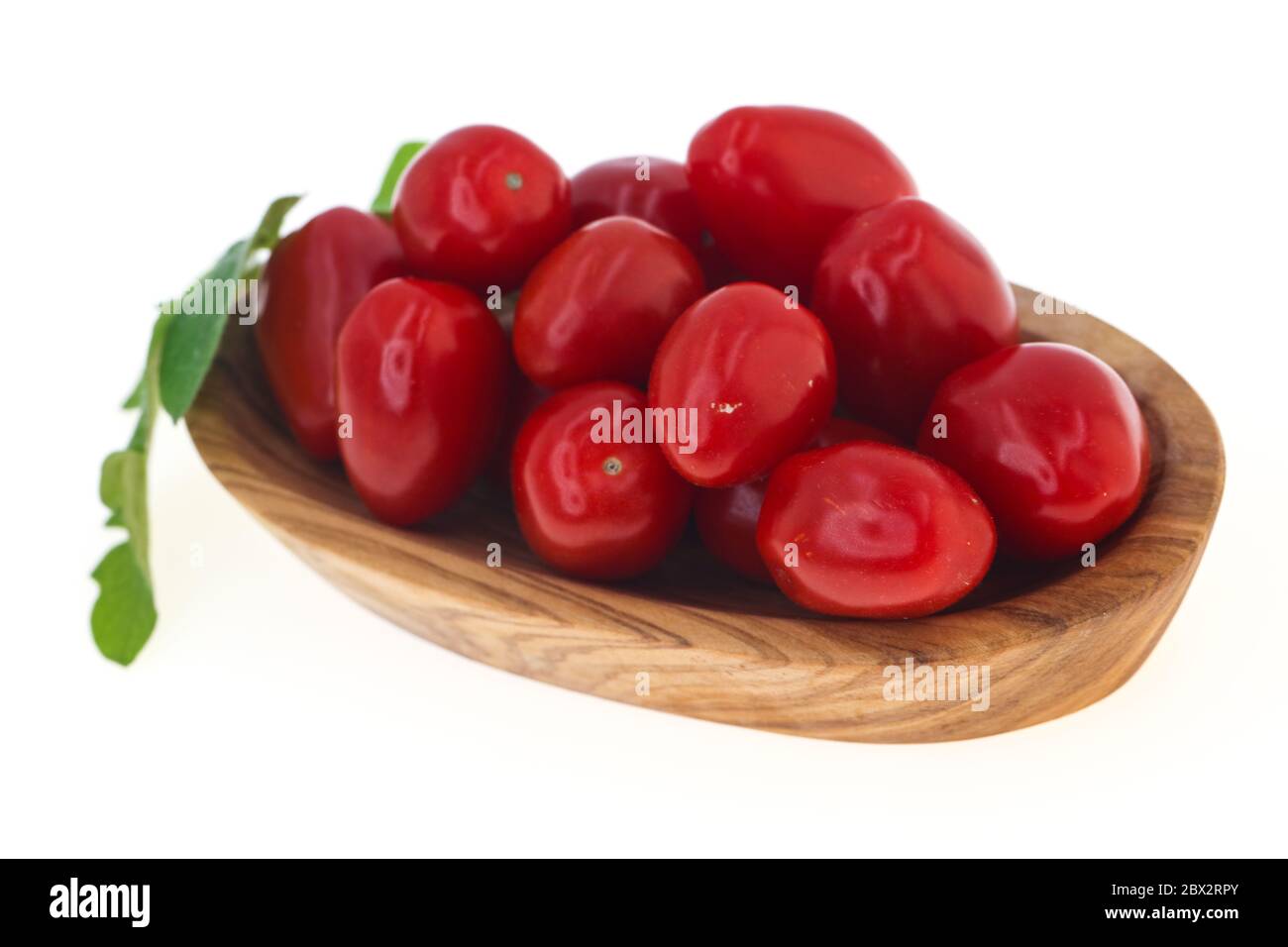 Sweet Red cherry tomatoes in the bowl Stock Photo - Alamy