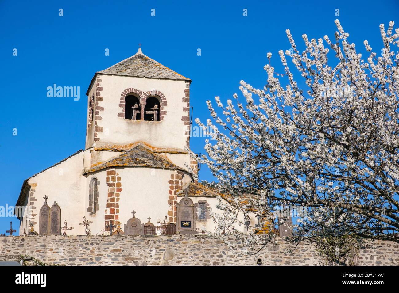 France, Puy de Dome, Vodable, church of Saint-Mary de Colamine sous Vodable, Lembronnais near Issoire Stock Photo