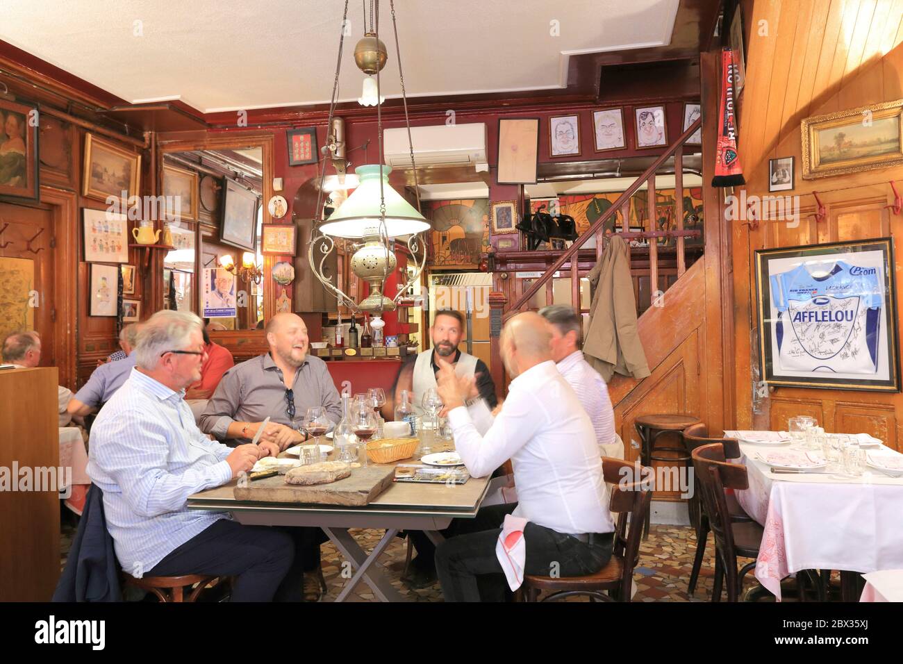 France, Rhone, Lyon, area listed as World Heritage by UNESCO, Le Garet  restaurant (Lyonnais stopper opened in 1870) frequented by Jean Moulin  Stock Photo - Alamy