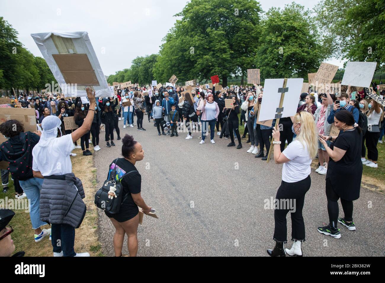 Windsor, UK. 4 June, 2020.  Hundreds of young people take part in a peaceful protest march along the Long Walk in front of Windsor Castle in solidarity with the Black Lives Matter movement. The march was organised at short notice by Jessica Christie at the request of her daughter Yani, aged 12, following the death of George Floyd while in the custody of police officers in Minneapolis in the United States. Credit: Mark Kerrison/Alamy Live News Stock Photo