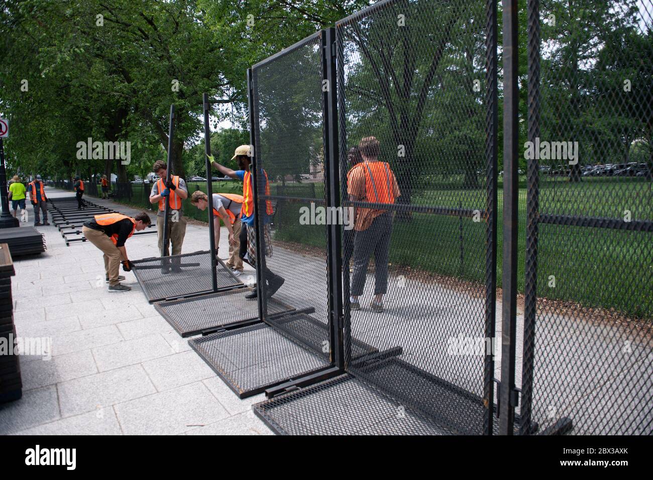 Riot fencing hi-res stock photography and images - Alamy