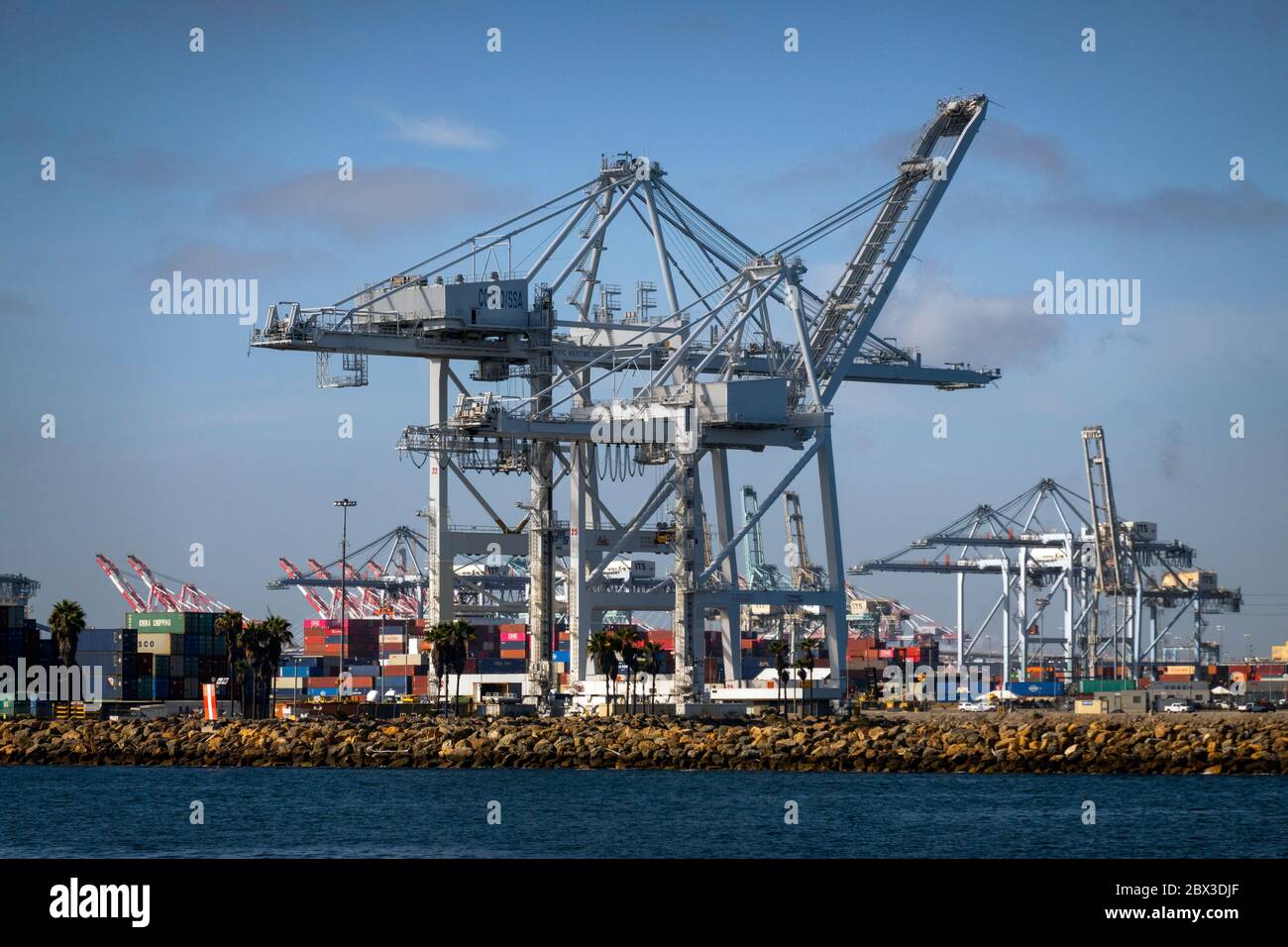 Long beach container terminal hires stock photography and images Alamy